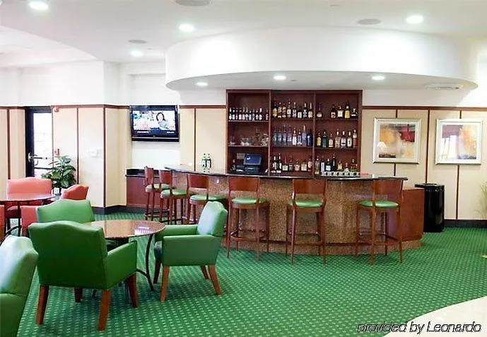 Courtyard By Marriott Pensacola Downtown Hotel 3*,