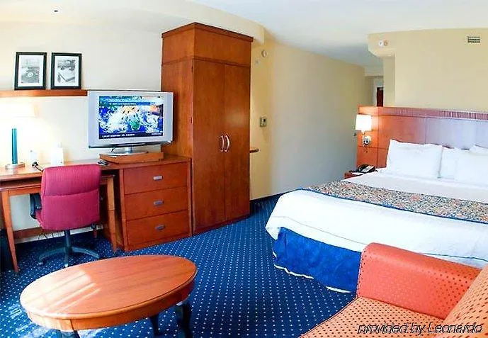 Courtyard By Marriott Pensacola Downtown Hotel